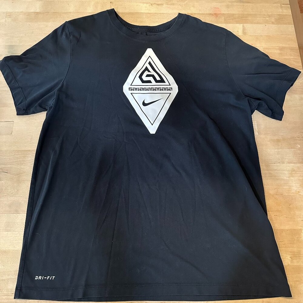 Nike t shirt - Giannis Antetokoumpo